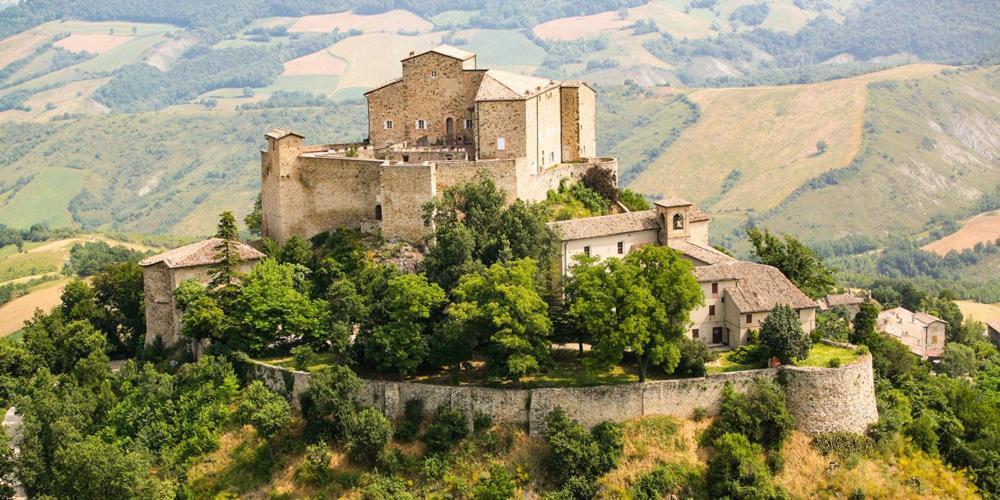 Parco Di Montebello Quattro Castella Екстер'єр фото